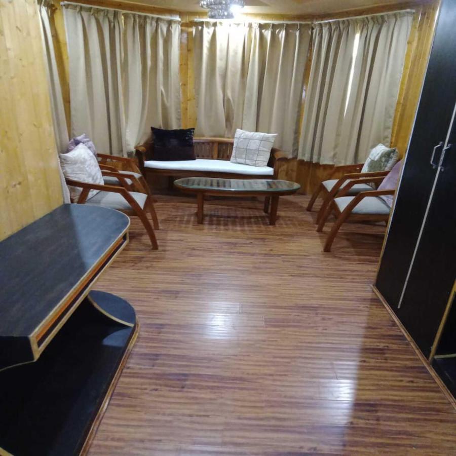 Hotel Sheen Srīnagar 외부 사진