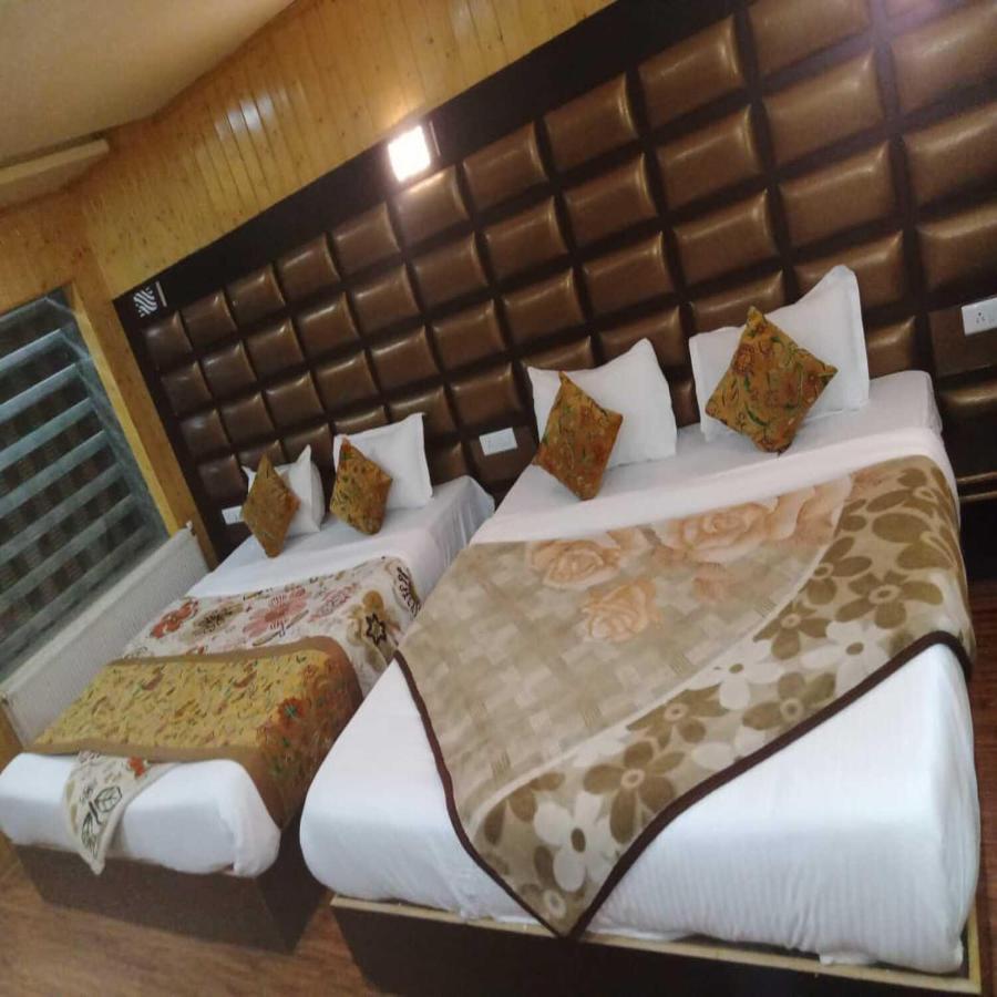 Hotel Sheen Srīnagar 외부 사진